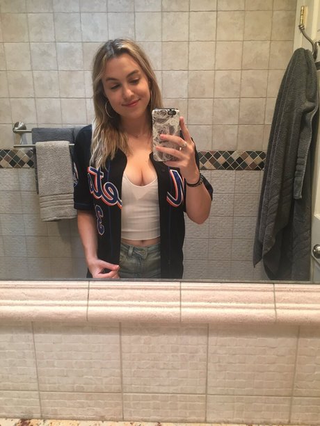 Nicfegan model sexy image