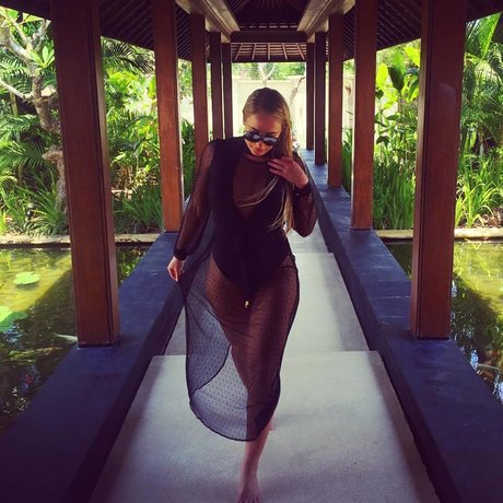 Quincy Hewitt_ high quality actress pictures