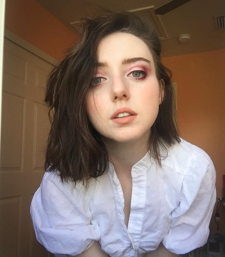 famous nude onlyfans exclusive gallery