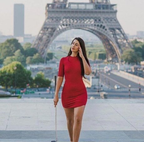 Stephanie Gibri hot star picture