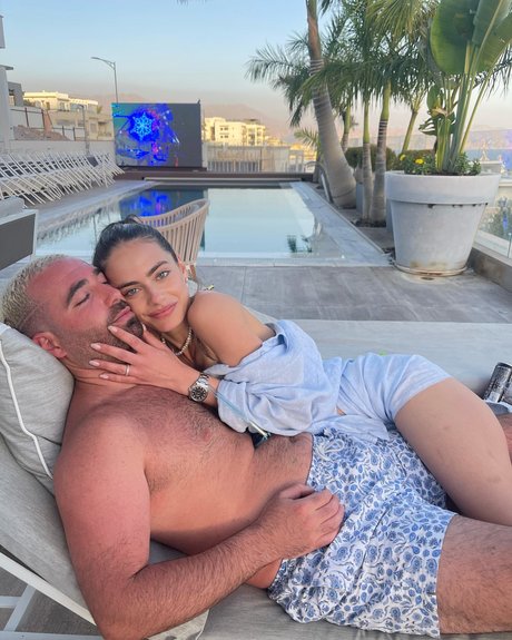 Yael Shelbia pornstar naked image