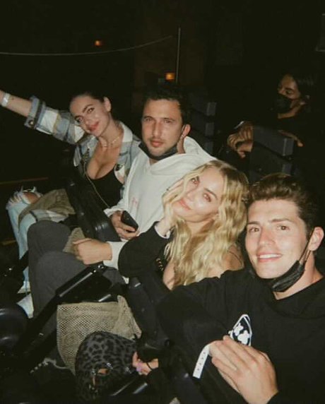 Yael Shelbia star pretty images