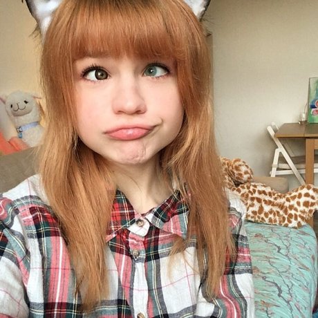 Lilsolle Chickpii star sex gallery