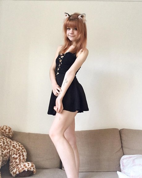 Lilsolle Chickpii nude actress photo