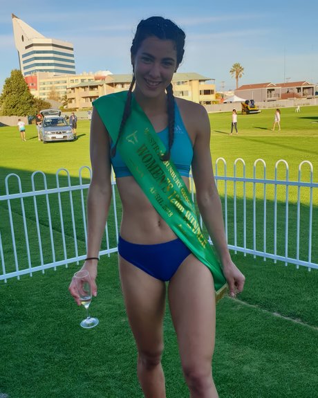 Alanah Yukich_ naked actress images