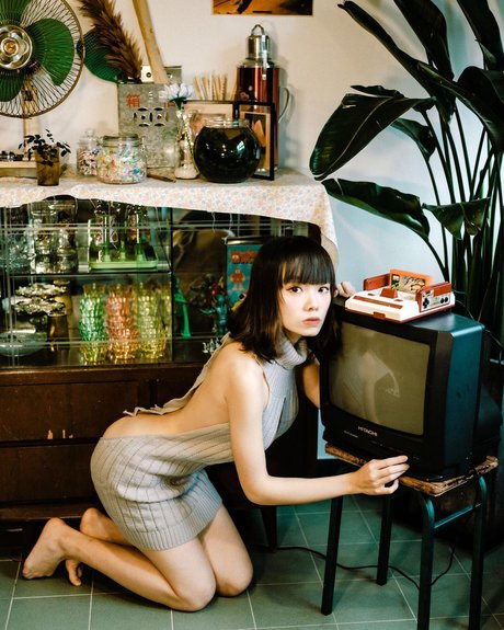 Queenie Lam nude star pictures