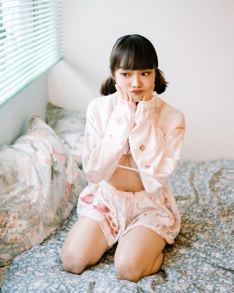 Queenie Lam model pornographic gallery