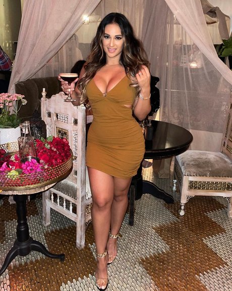 Laura Ivette Garcia star perfect img