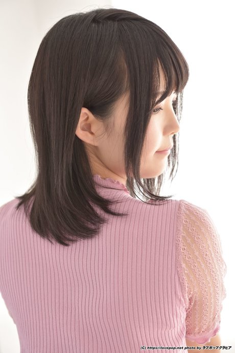 Negi kujyo exclusive model image