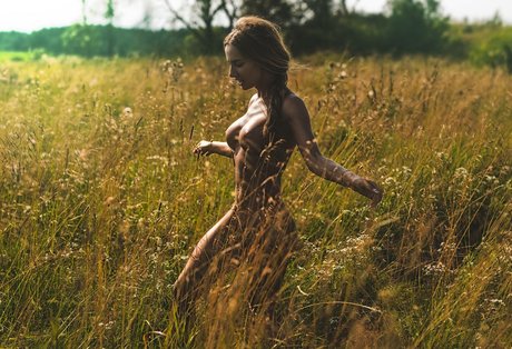 Kate Kristall_ star free image