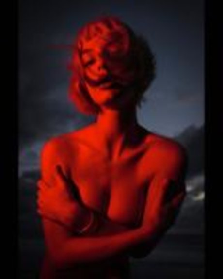 Roxane Eylaud_ nude pornstar images