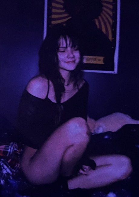 Sxvsy star nude image