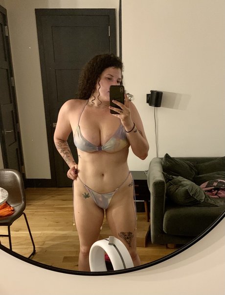 Not Trippy Loner star picture