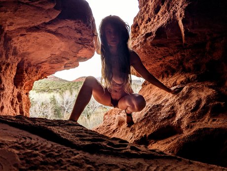 Taye Rose model perfect pic