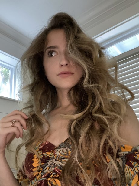 trimmed onlyfans erotic picture