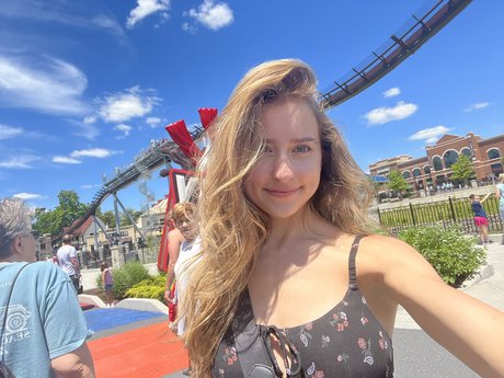 Knights Ry art actress gallery