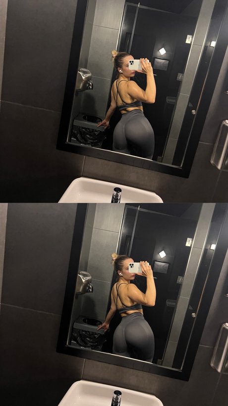 mirror onlyfans hot nude pics