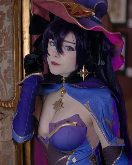 Little Giuli pornstar adult pics