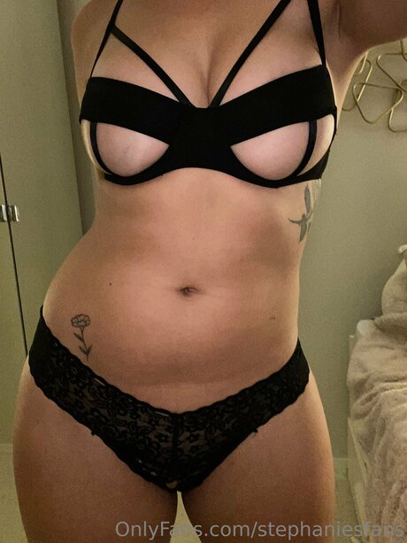 Stephaniesfans art model pic