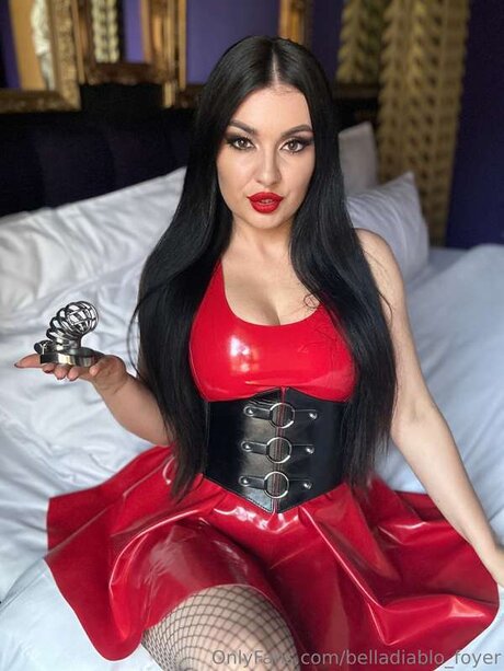 Belladiablo Foyer nude pornstar pics