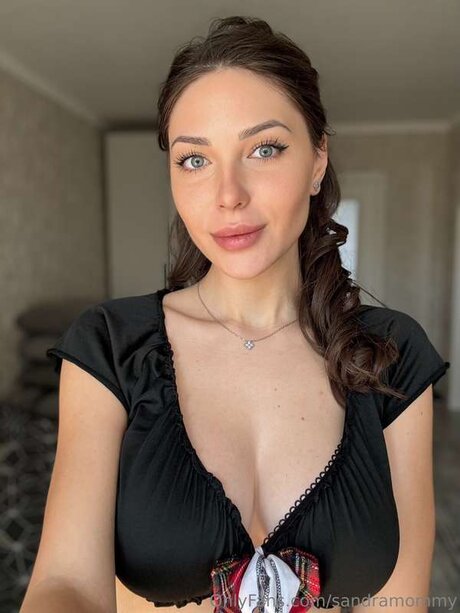 Sandramommy free pornstar pic