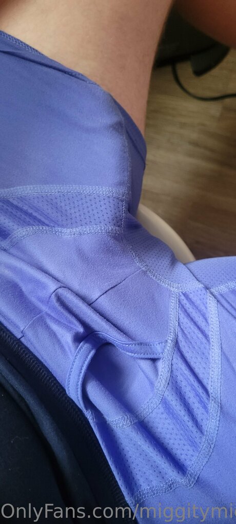 Miggitymig115free model hd pictures