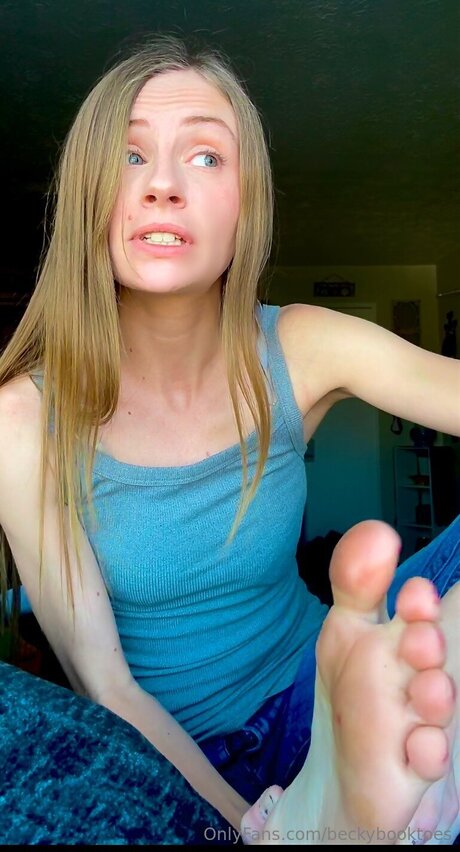 Beckybooktoes star exclusive pic