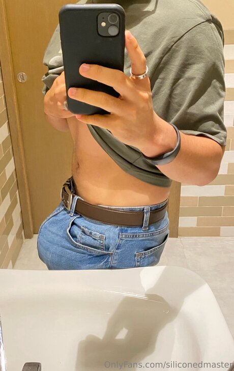 Siliconedmaster top pornstar image