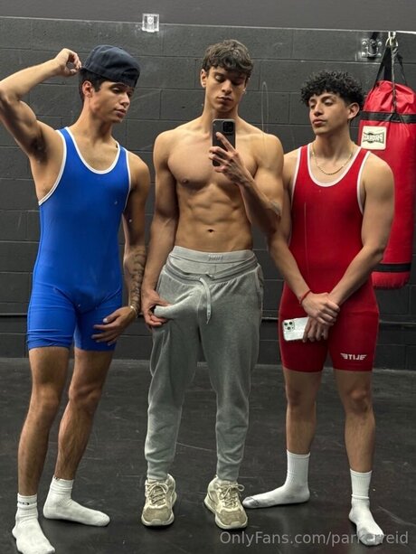 Parkerreid naked model picture