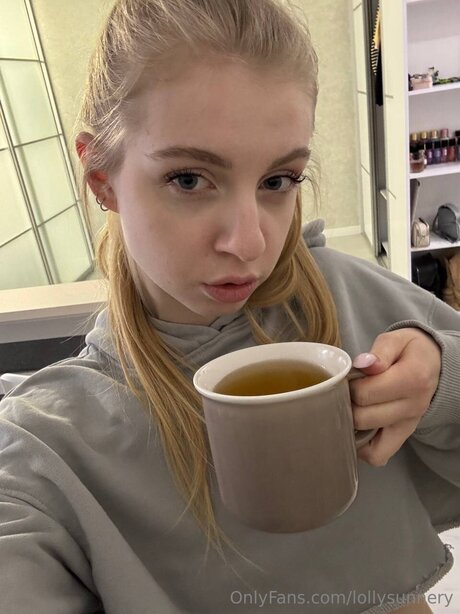 Lollysunnery pornstar nude pictures