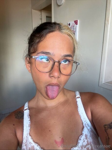 Alexandrarae top model picture