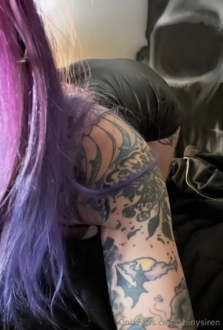 Shinysiren nude pornstar image