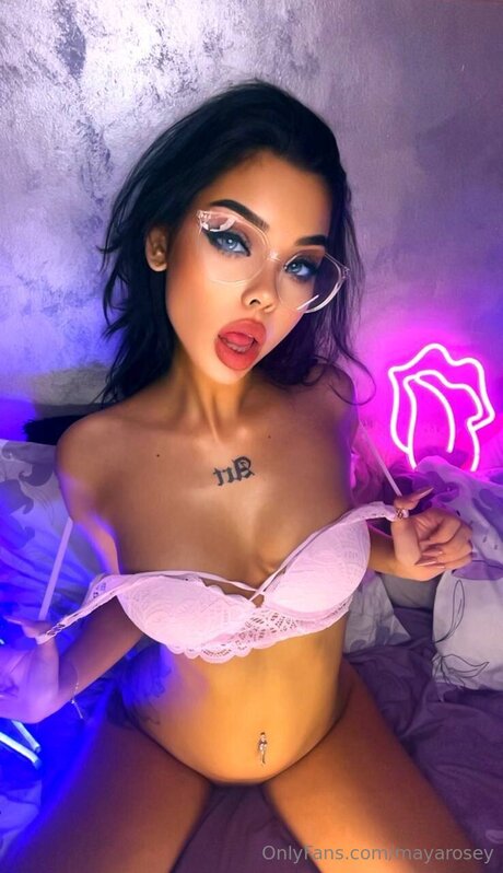 Mayarosey nice star archive