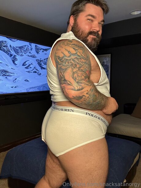 Snacksatanorgy free actress pics