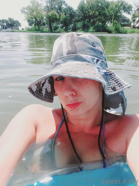 amateur trans onlyfans top photo