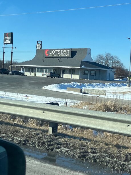 Ivoryseductress model erotic images