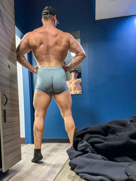 blonde muscle onlyfans perfect photo