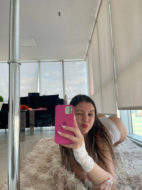 Hannahweber hot star images