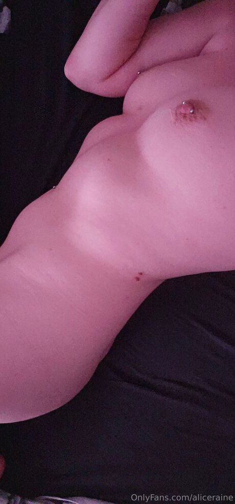 Aliceraine pornographic star image