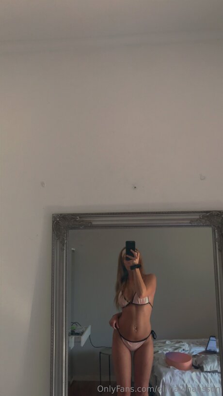 hippie onlyfans pornographic photos