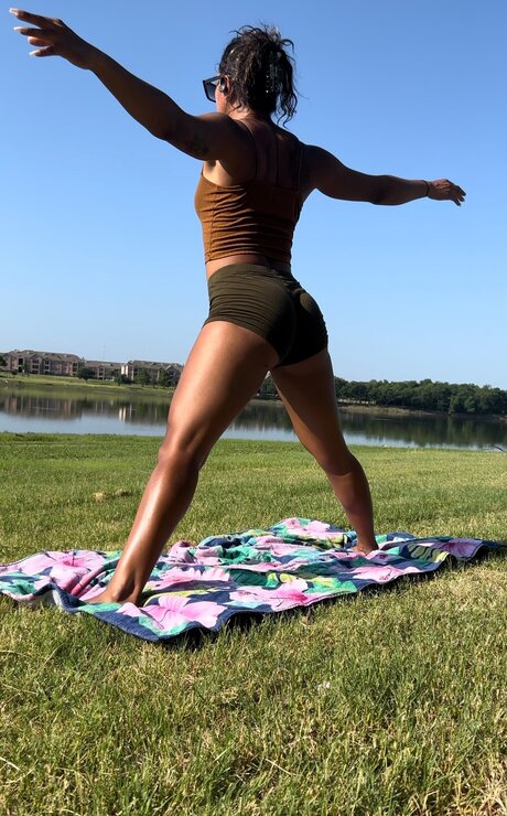 shemale fucks girl onlyfans nice img