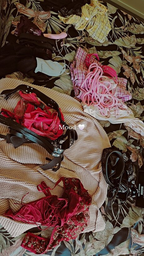 Gothgoddessmisa model pornographic photos