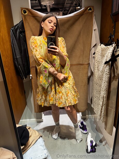 Misshotwinter nice actress image