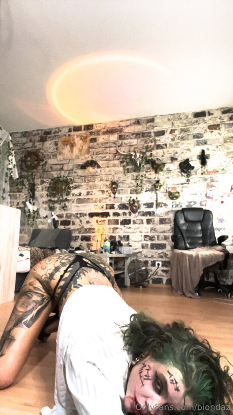 Biondaz pornstar image