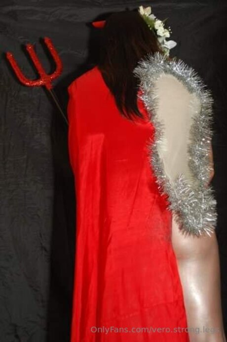 Vero Strong Legs star gallery