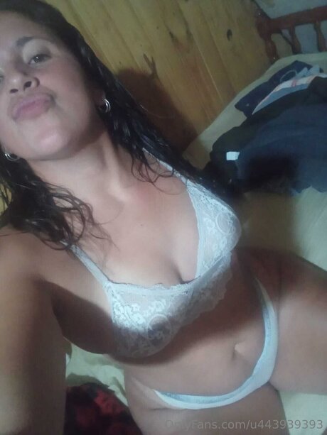 U443939393 xxx star pics