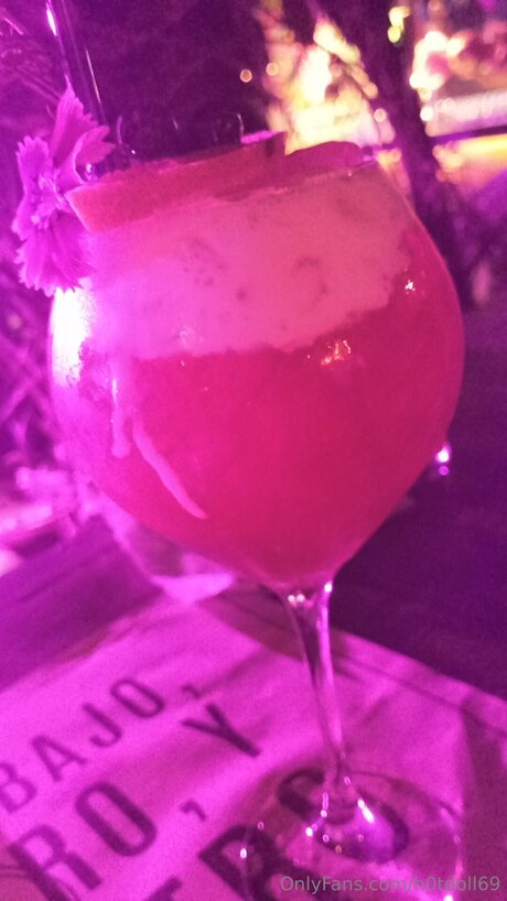 H0tdoll69 pretty actress photo