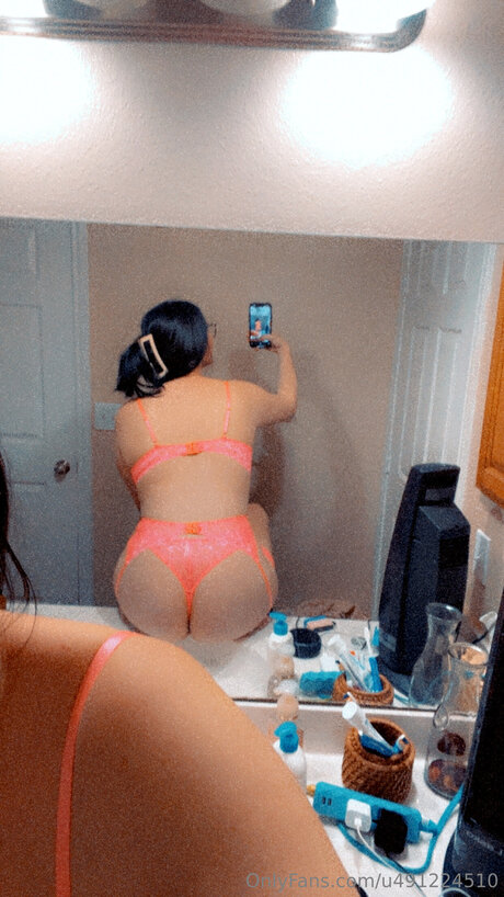 U491224510 perfect model pic