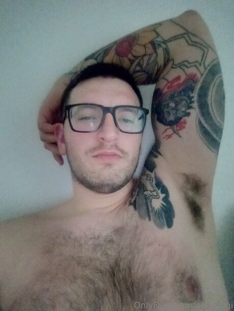 Onlychiqi model sexy picture