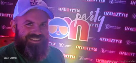 shemale handjob onlyfans art naked gallery